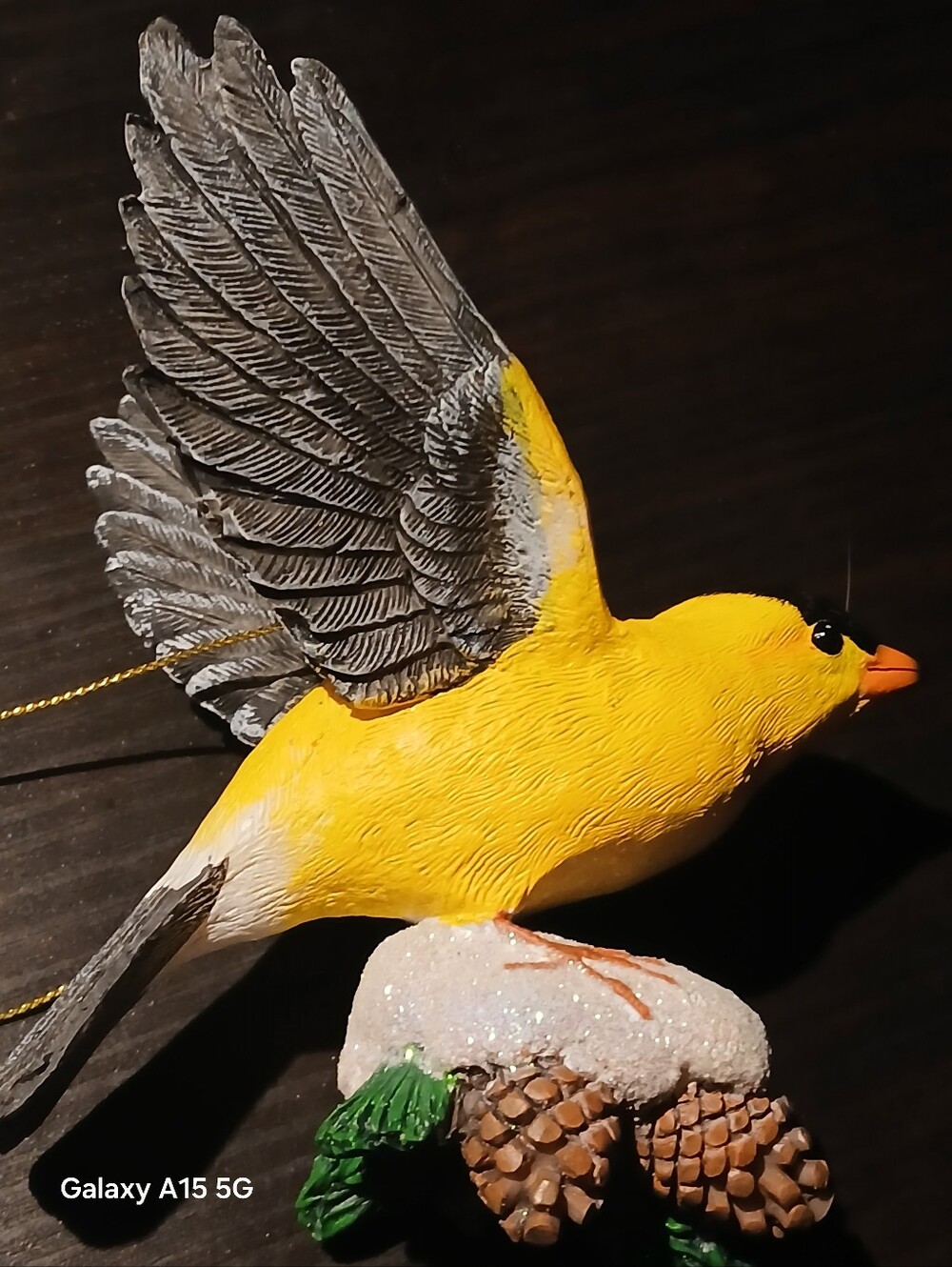 Danbury Mint Goldfinch Songbird Christmas Ornament